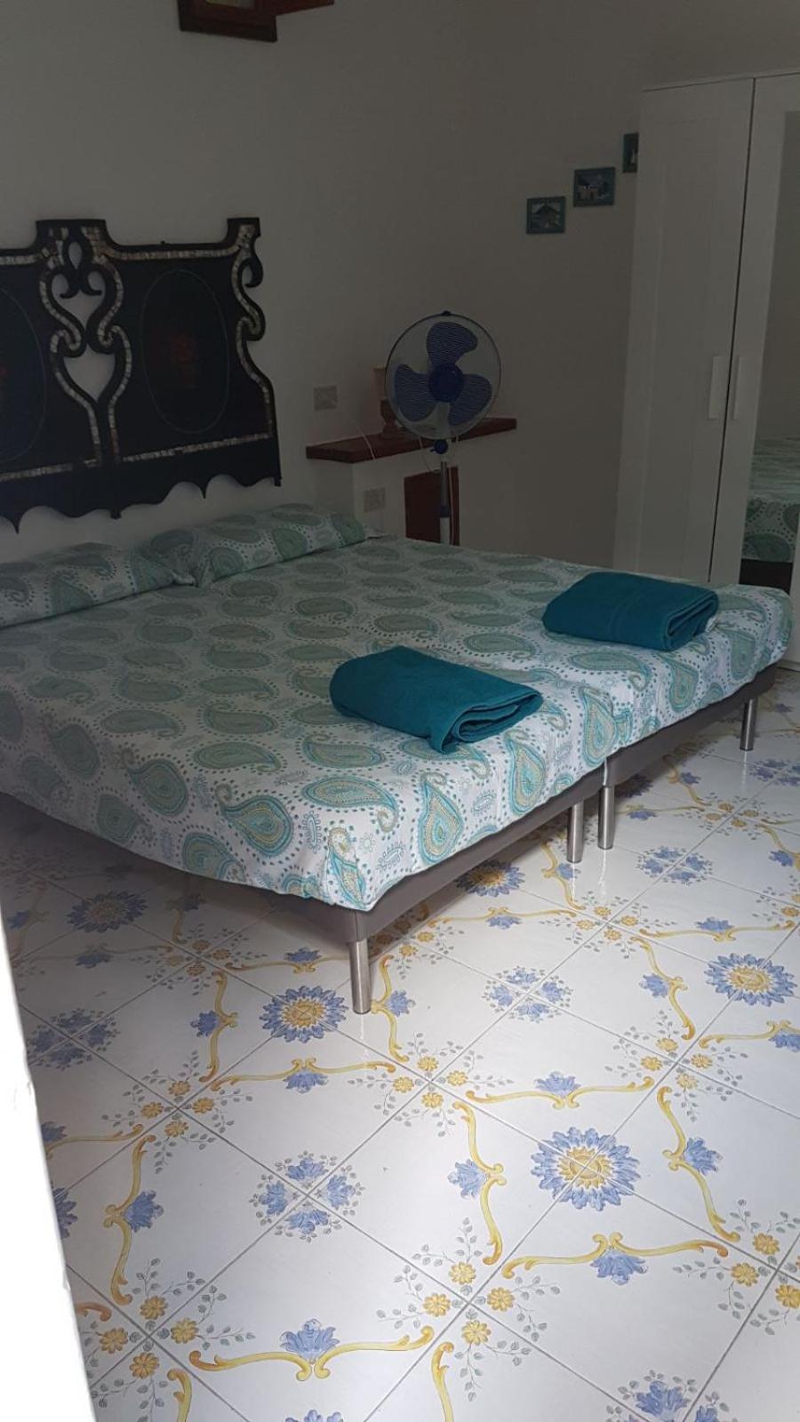 Con I Piedi Nell'Acqua Apartamento Stromboli Quarto foto